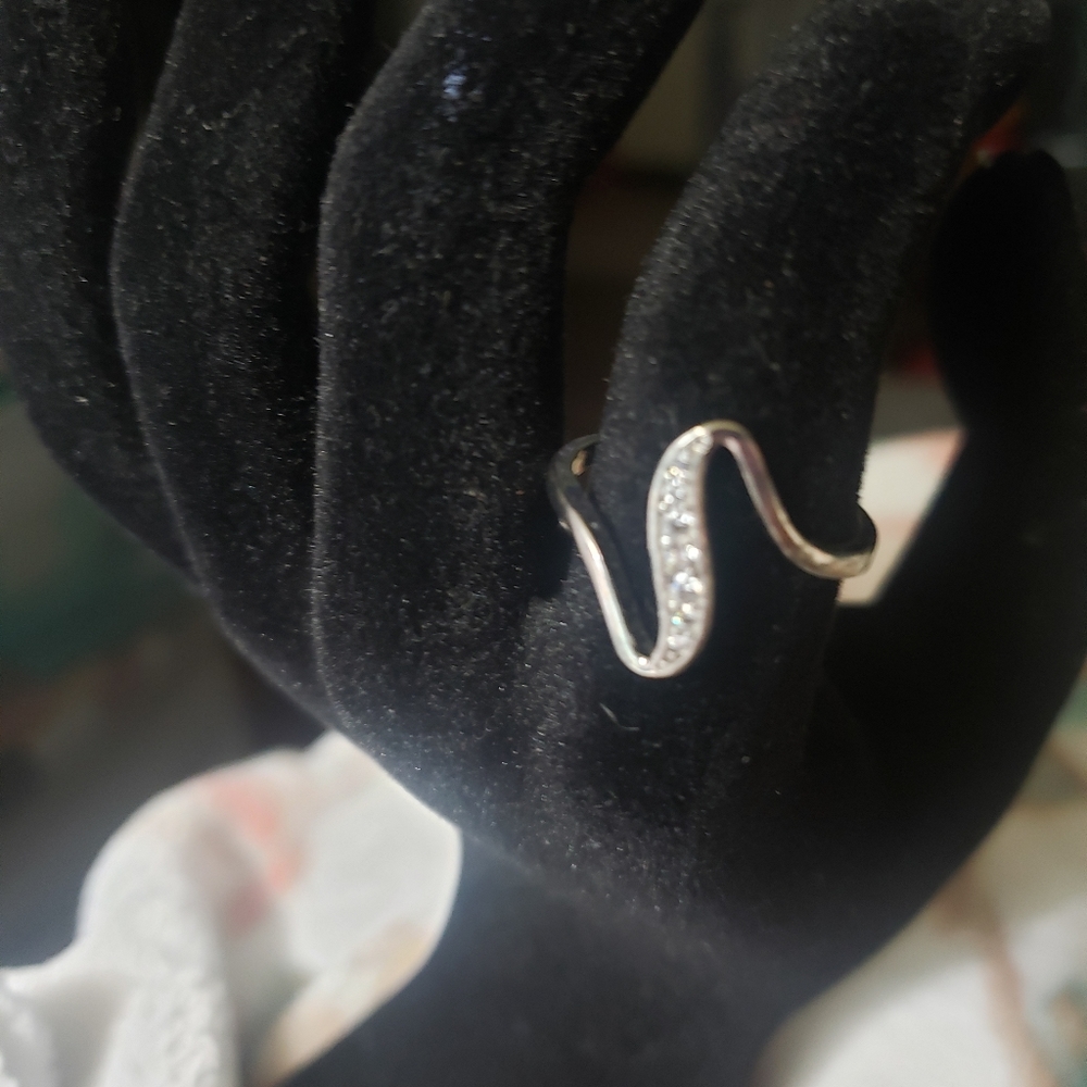 Sterling Silver Curly Rhinestone Ring